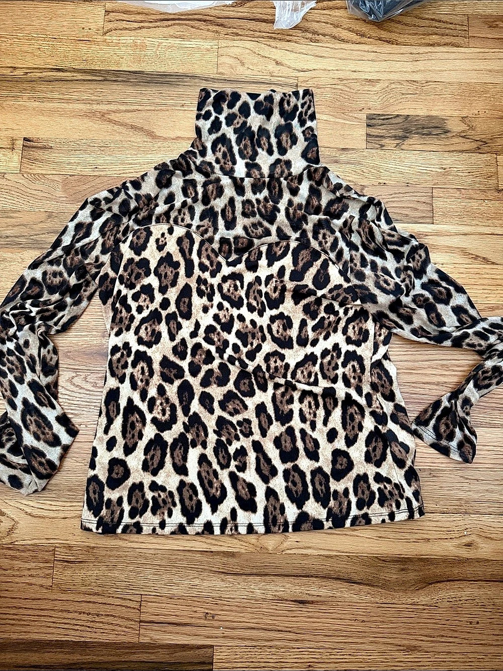 INTEMPO Long Sleeve Animal Print Top in Brown & Black Size Large